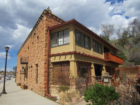 FlatIron Historic Sandstone Inn: 745 N River St, Hot Springs, SD 57747